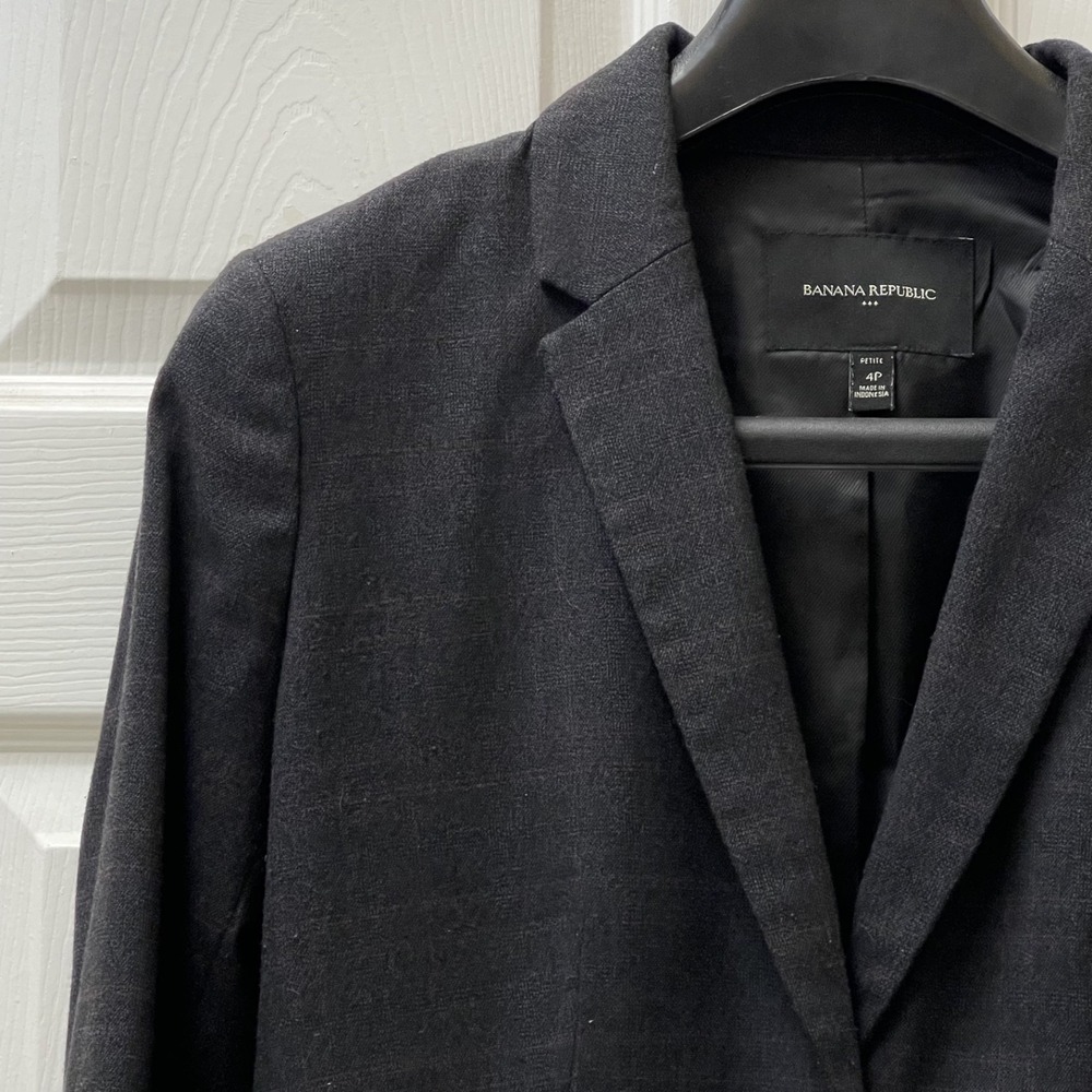 Banana Republic Size 4P Black/Burgundy Plaid Poly Blend Stretch Blazer Jacket‎